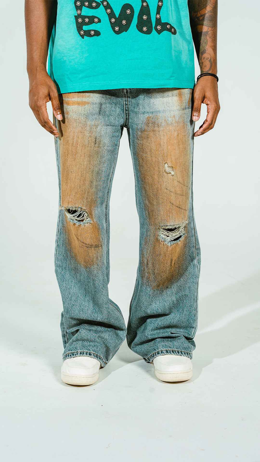 Clay Flared Jeans